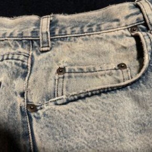 Aged to Perfection; Distressed for charm! - Picture 4 of 11